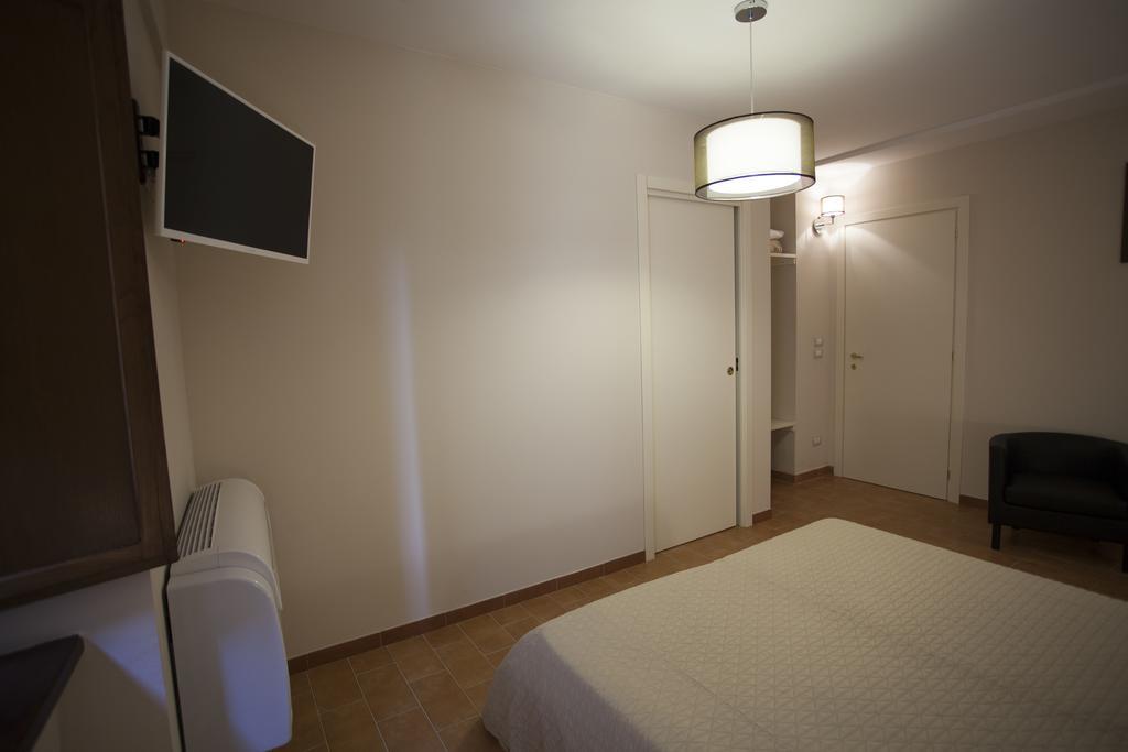 Hotel Helios Assisi Exterior foto